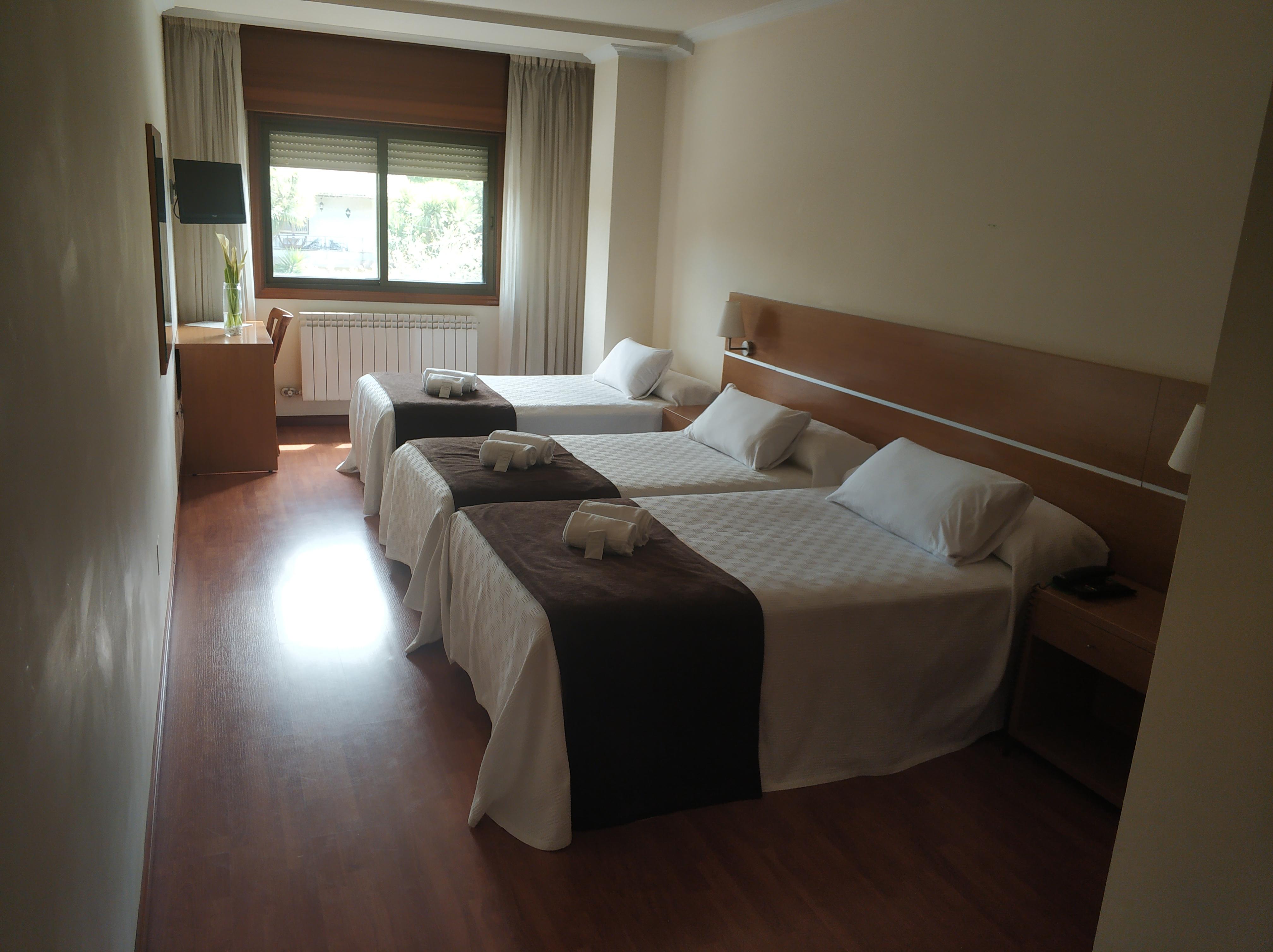 Hotel Avion By Bossh Hotels Vigo Exterior photo