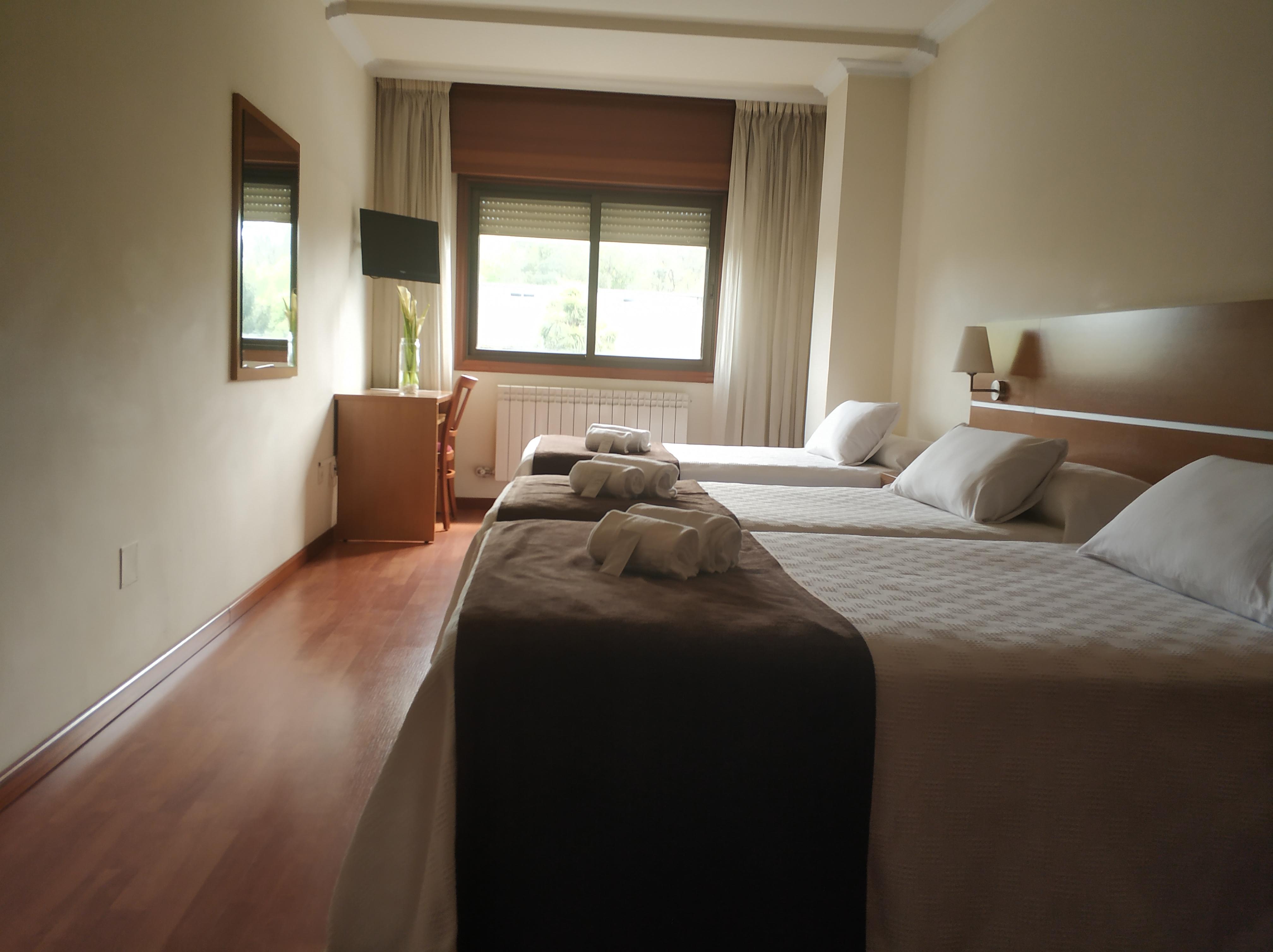 Hotel Avion By Bossh Hotels Vigo Exterior photo