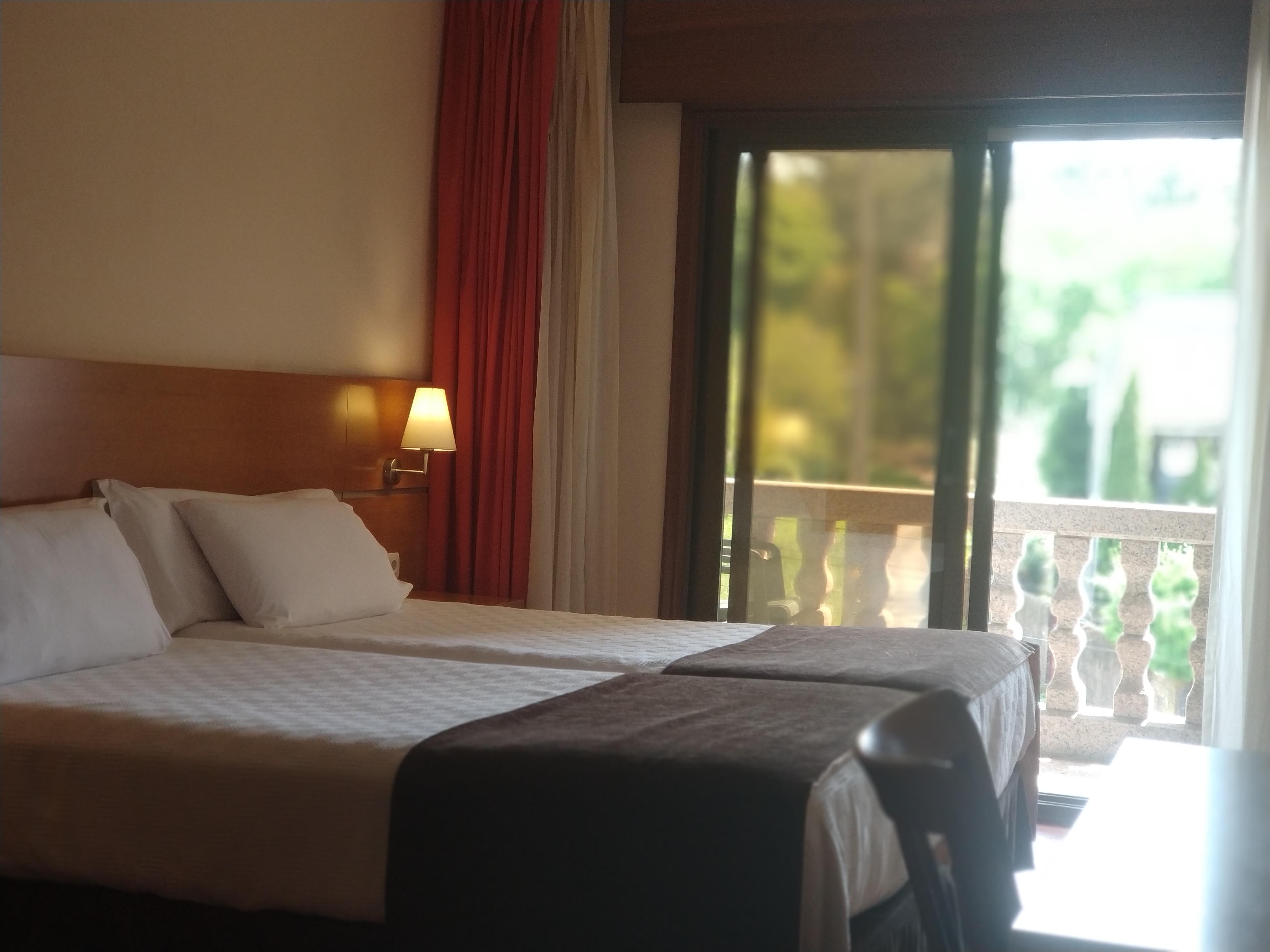 Hotel Avion By Bossh Hotels Vigo Exterior photo