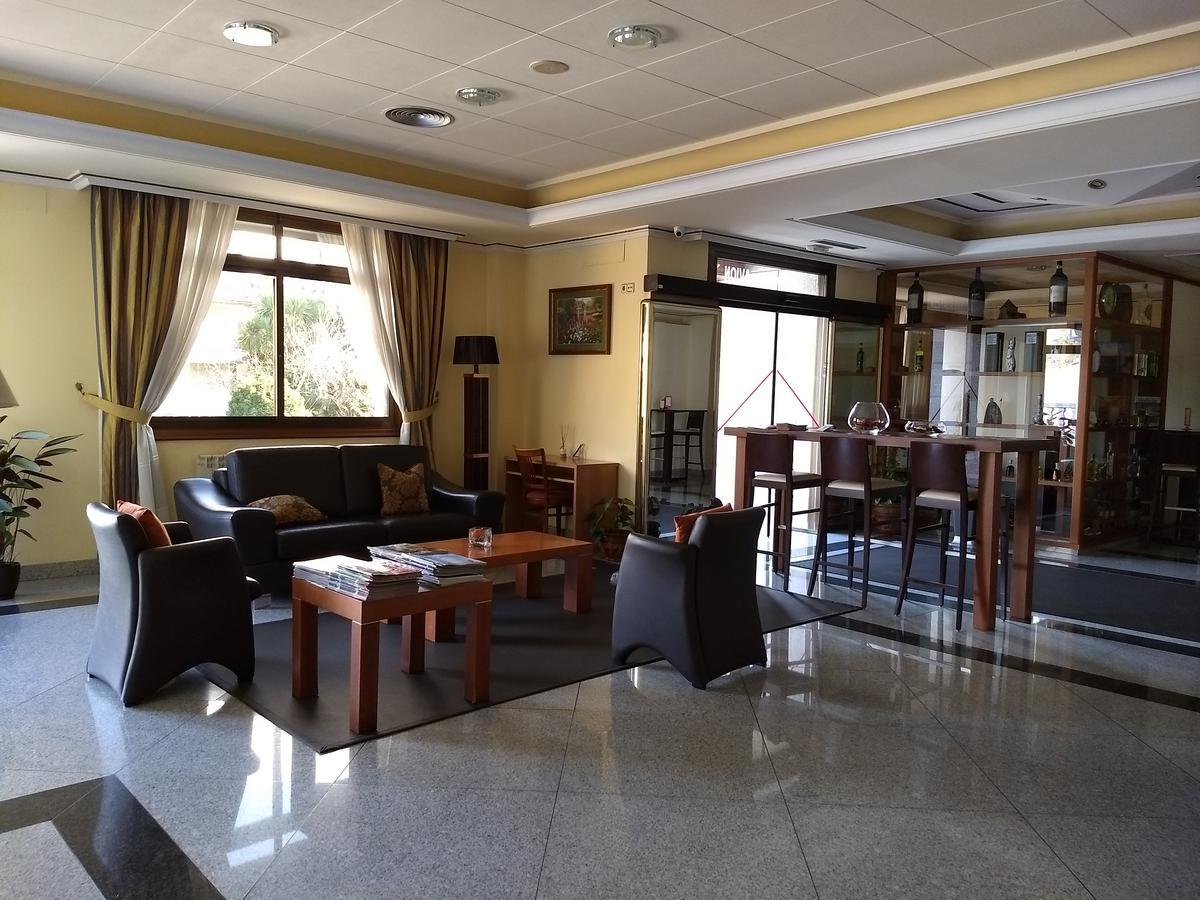 Hotel Avion By Bossh Hotels Vigo Exterior photo