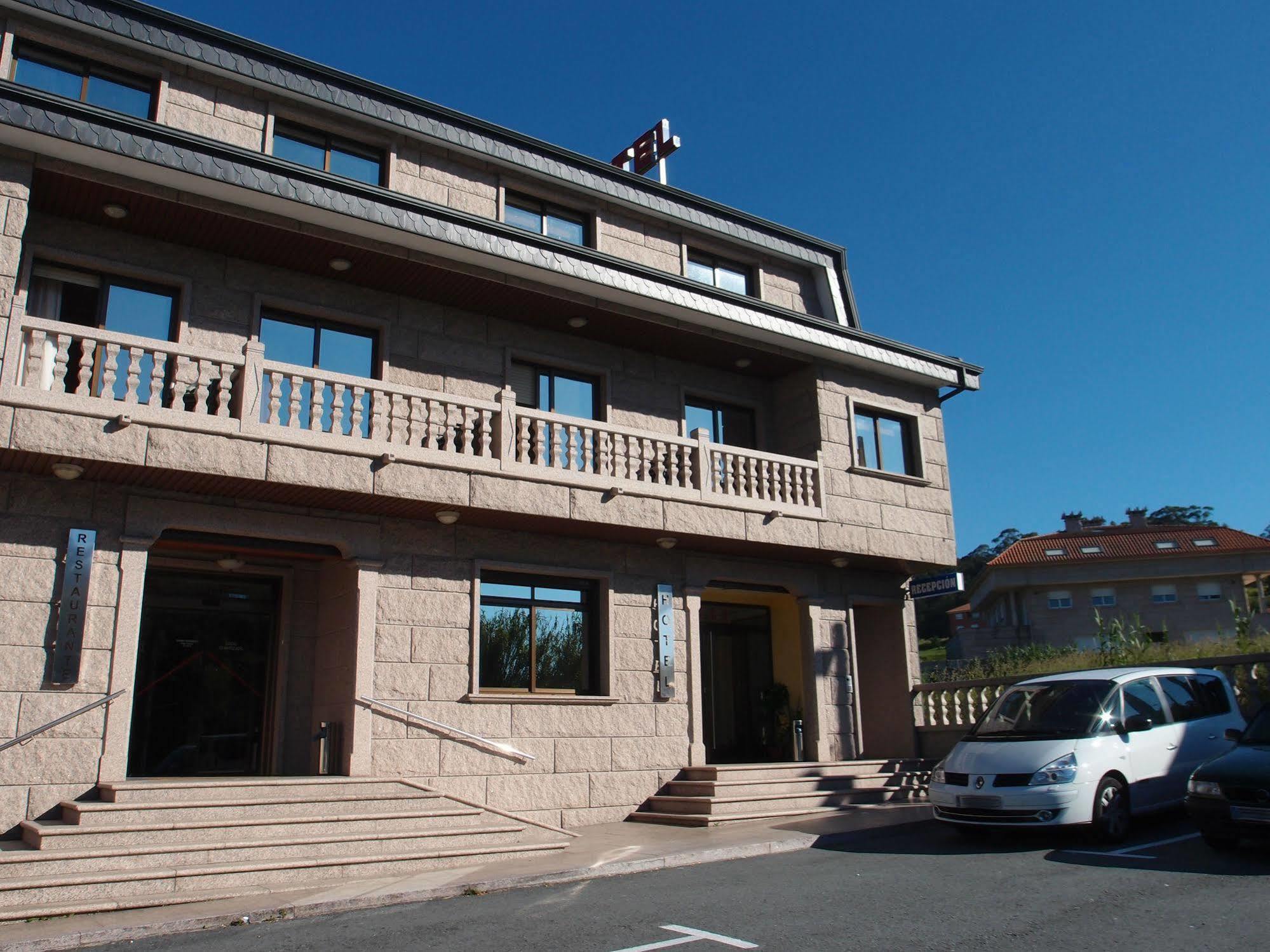 Hotel Avion By Bossh Hotels Vigo Exterior photo