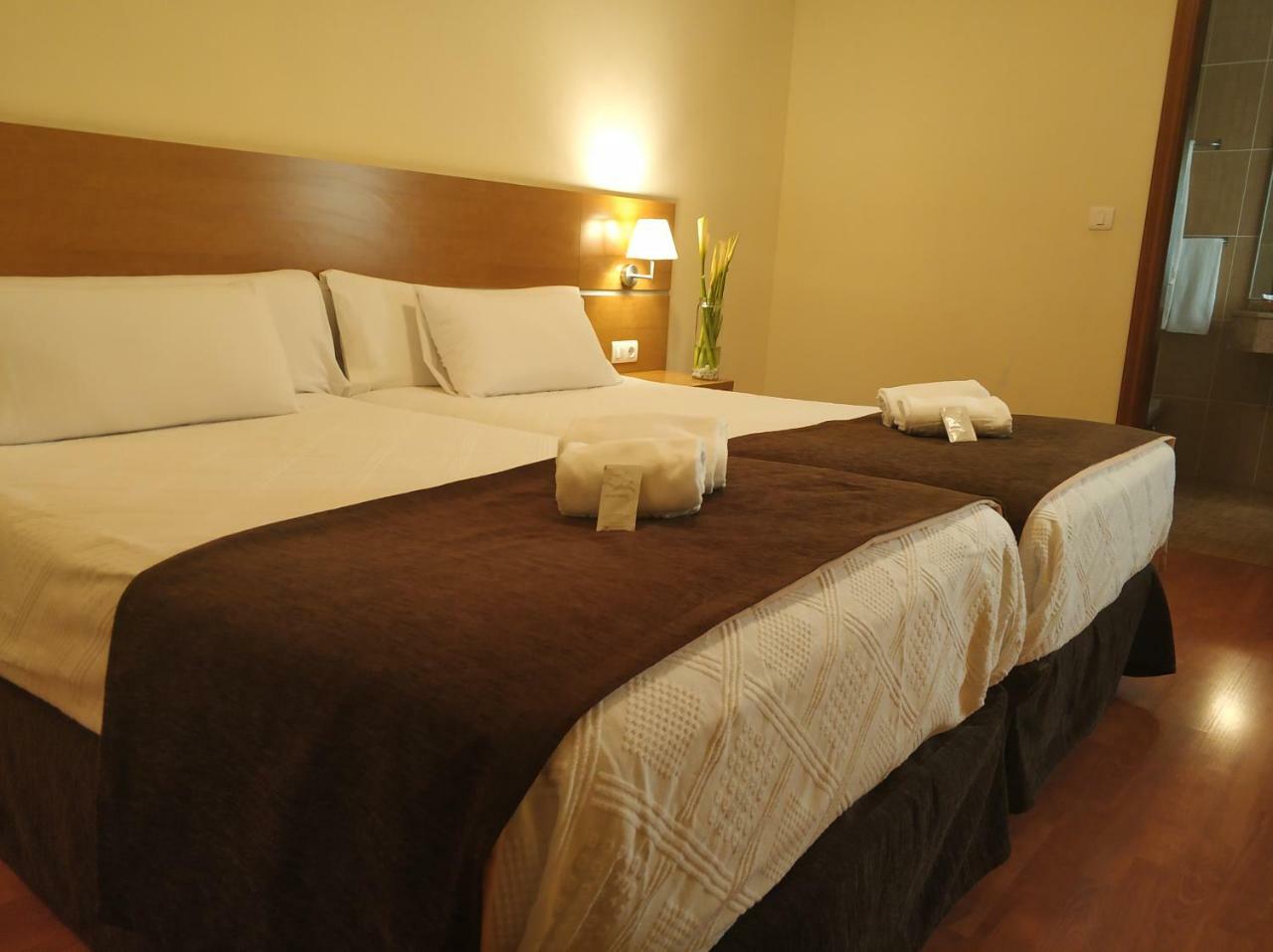 Hotel Avion By Bossh Hotels Vigo Exterior photo